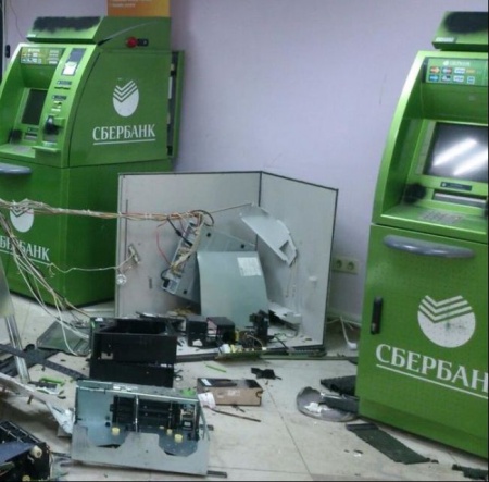 Мошенники атакуют банкоматы в России: за полгода украдено 10 млрд